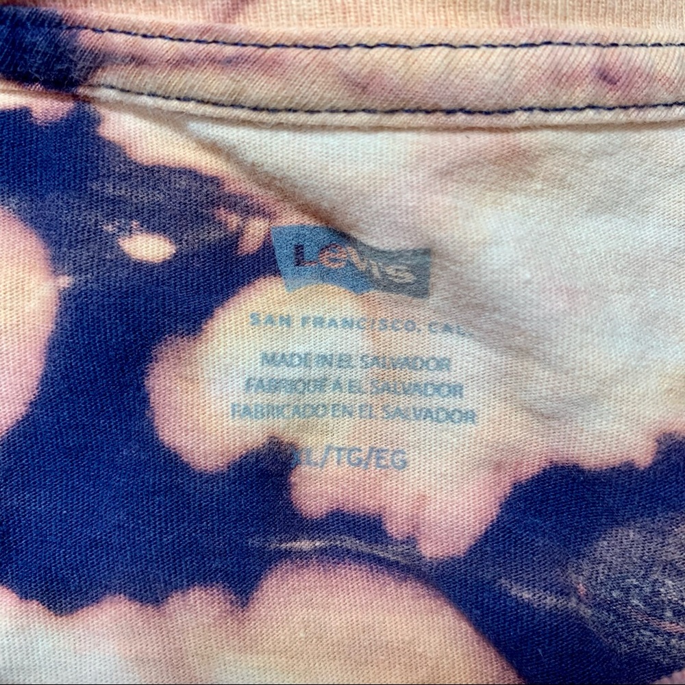 Levi’s Custom Bleach Tee - Picture 4 of 4